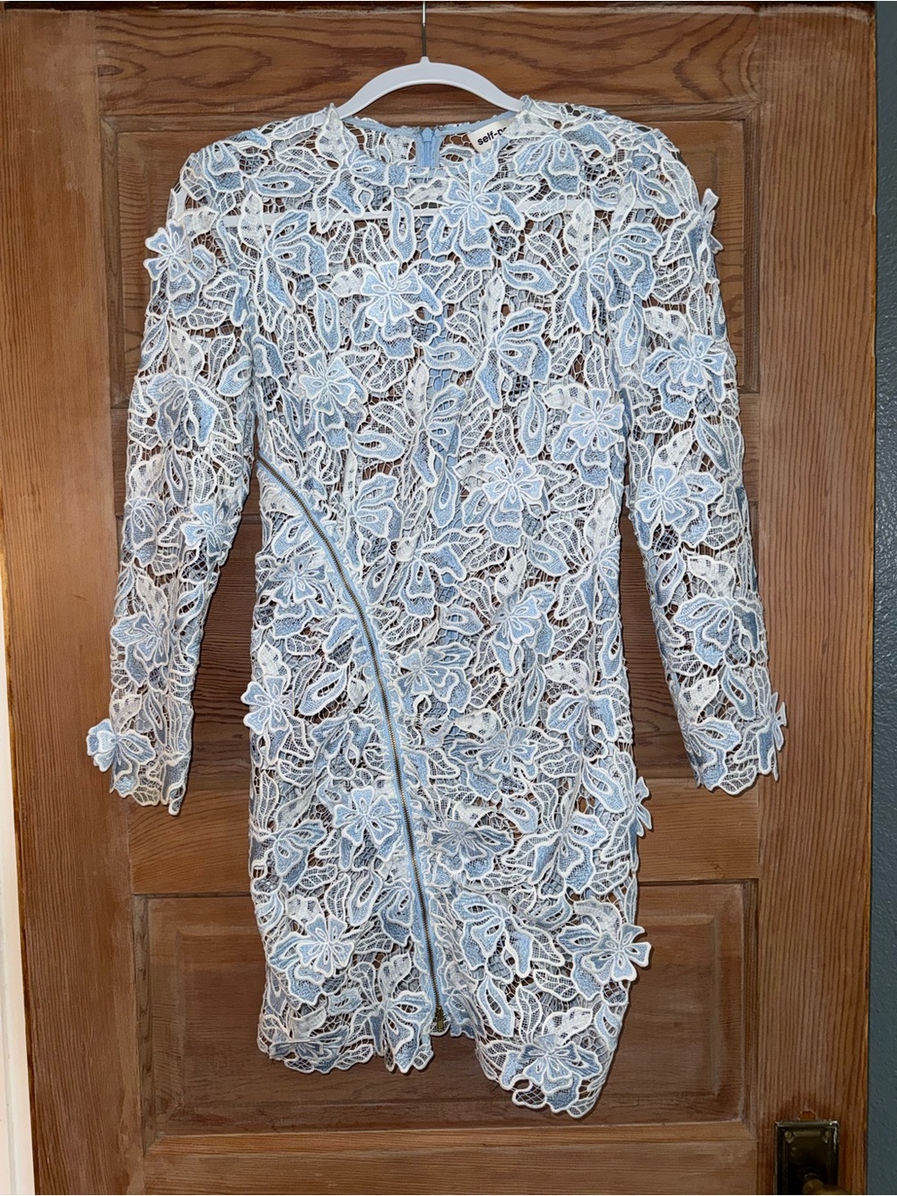 Self-Portrait Lily 3D Mini Dress
Worn once | UK 8/US 4 - Picture 6 of 10
